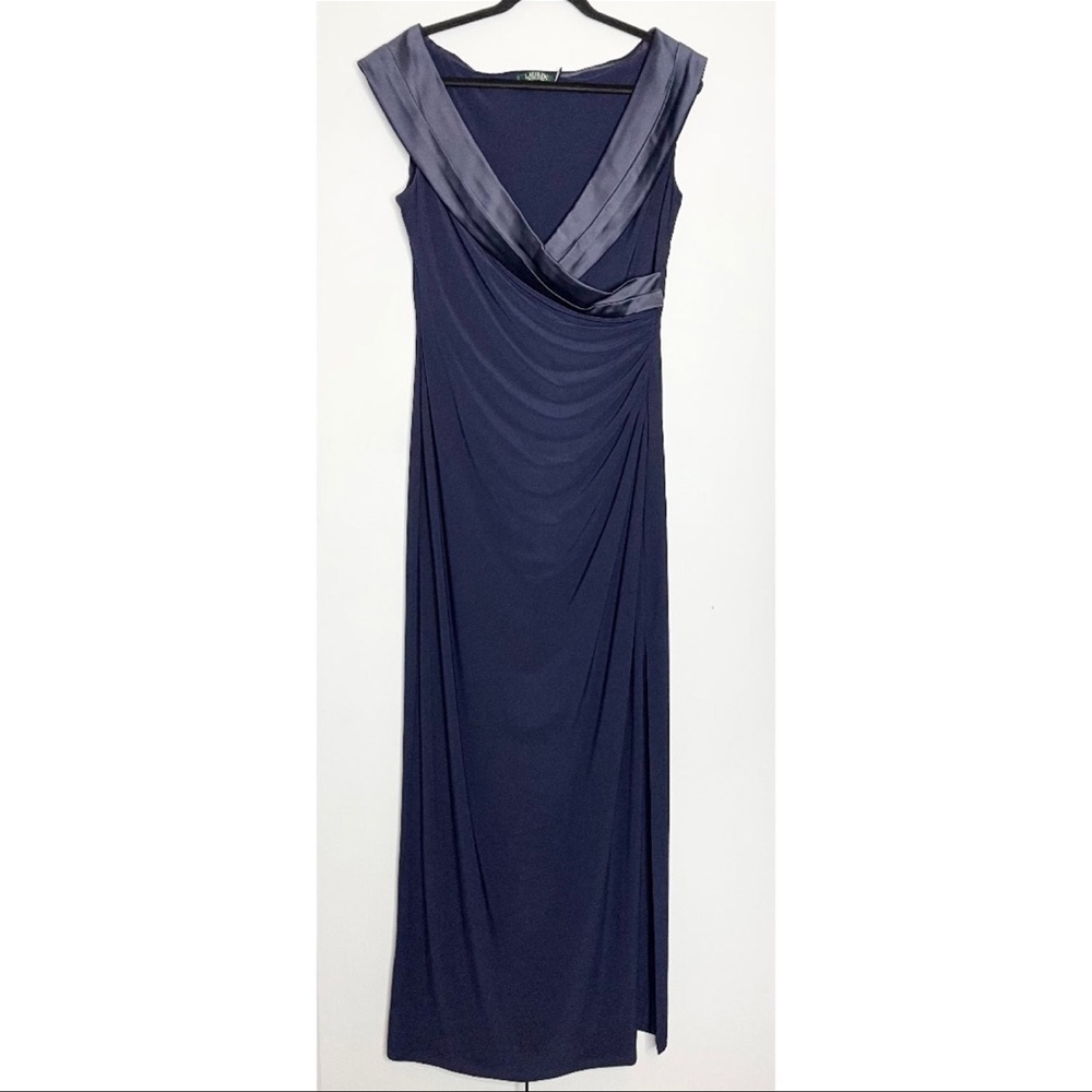 Lauren Ralph Lauren Leonetta
Satin Trim Portrait Collar Evening
Dress